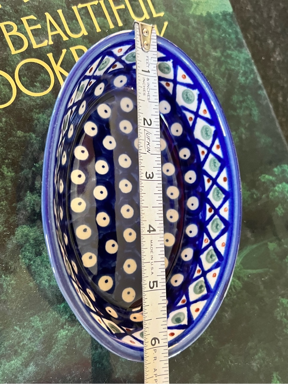 Polish Hand-Painted Oval Ceramic Bowl in Cobalt Blue and Cream - Picture 4 of 7
